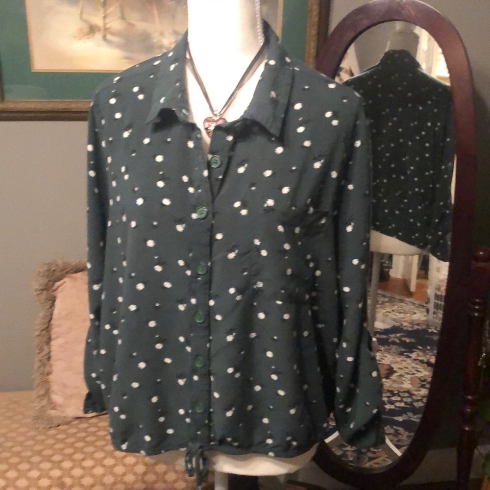 SOLD 👜👜NO BOUNDARIES top Green floral size XXXL/3XG (21)
